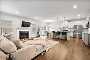 2027 Pinnacle Way, South Park, PA 15129 - Photo 8