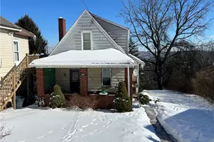 432 Grandview Ave, West Mifflin, PA 15122 - Photo 1