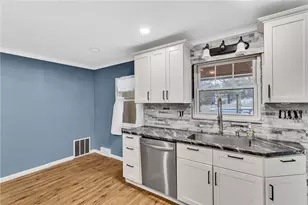 240 Wilkins Ave, East Pittsburgh, PA 15112 - Photo 18