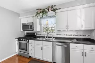 6 Suffolk Dr, Robinson Twp, PA 15108 - Photo 12