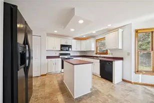 1051 Finchley Rd, North Huntingdon, PA 15642 - Photo 12