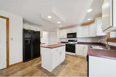 1051 Finchley Rd, North Huntingdon, PA 15642 - Photo 14