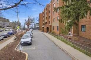 5715 Beacon St, Pittsburgh, PA 15217 - Photo 46