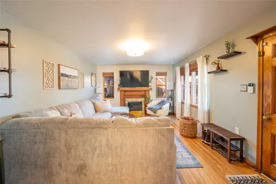 32 W Tacoma Ave, Latrobe, PA 15650 - Photo 6