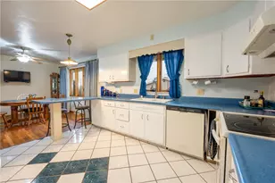 616 Boxwood Dr, Unity Township, PA 15650 - Photo 10