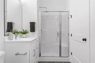 1 1st St, Oakmont, PA 15139 - Photo 16