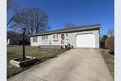 1535 Charles St, Hermitage, PA 16148 - Photo 2