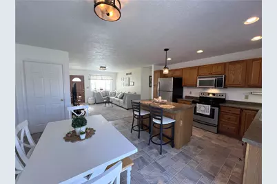 1535 Charles St, Hermitage, PA 16148 - Photo 6