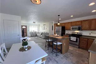 1535 Charles St, Hermitage, PA 16148 - Photo 6