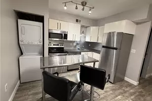 3230 Kennett Sq, Pittsburgh, PA 15213 - Photo 4