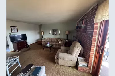 225 Chaucer Drive, Irwin, PA 15642 - Photo 8