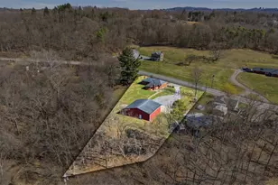 245 Conway Wallrose Rd, Economy, PA 15042 - Photo 4