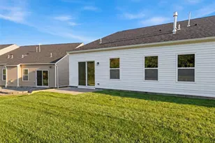 294 Olivia Dr, Pittsburgh, PA 15068 - Photo 18