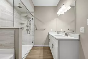 294 Olivia Dr, Pittsburgh, PA 15068 - Photo 16