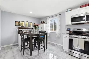 181 Jade Dr, Pittsburgh, PA 15147 - Photo 14