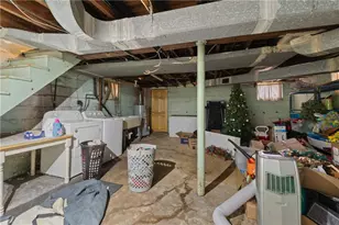 33 Cedricton St, Pittsburgh, PA 15210 - Photo 10