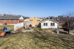 418 Diller Ave, West Mifflin, PA 15122 - Photo 32