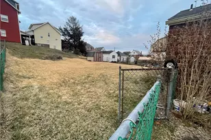 417 N 6th Ave, Butler, PA 16001 - Photo 2