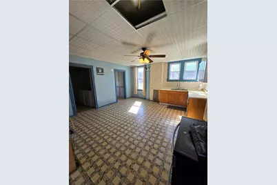 622 W Main St, Rural Valley Boro, PA 16249 - Photo 4