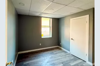 517 Schoonmaker Avenue, Monessen, PA 15062 - Photo 12