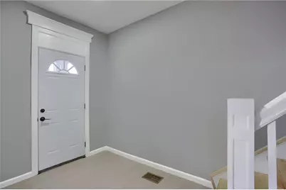 618 E 12th Ave, Munhall, PA 15120 - Photo 6