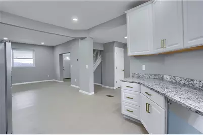 618 E 12th Ave, Munhall, PA 15120 - Photo 12