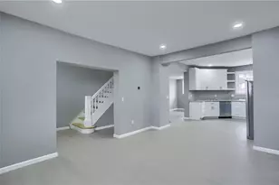 618 E 12th Ave, Munhall, PA 15120 - Photo 8