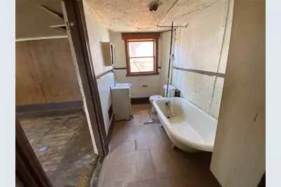 1319 Jefferson St, Latrobe, PA 15650 - Photo 14