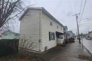 1319 Jefferson St, Latrobe, PA 15650 - Photo 2