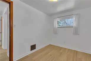 584 Chapel Rd, Center Township, PA 15001 - Photo 20