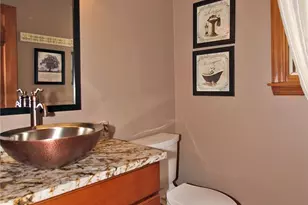 702 Magnolia Ln, Cranberry Township, PA 16066 - Photo 18