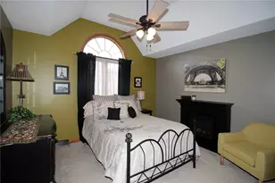 702 Magnolia Ln, Cranberry Township, PA 16066 - Photo 32