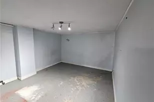 908 New Castle Rd, Franklin Township, PA 16001 - Photo 16