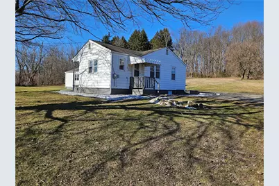 908 New Castle Rd, Franklin Township, PA 16001 - Photo 2