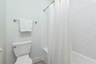 609 Cheshire Dr, Seven Fields Boro, PA 16046 - Photo 26