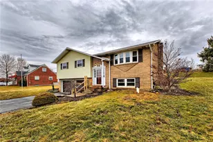 207 W Tacoma Ave, Latrobe, PA 15650 - Photo 1