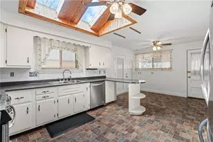 112 Wishart Dr, Brighton Township, PA 15009 - Photo 10