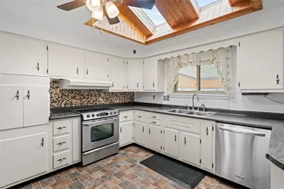 112 Wishart Dr, Brighton Township, PA 15009 - Photo 14