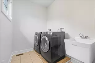 1219 Fairstead Ln, Pittsburgh, PA 15217 - Photo 40