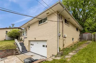 1105 Greentree Rd, Green Tree, PA 15220 - Photo 4