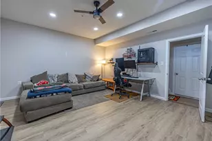 103 Sweetwater Dr, Moon/Crescent Twp, PA 15108 - Photo 22