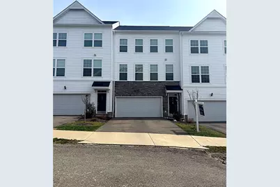 103 Sweetwater Dr, Moon/Crescent Twp, PA 15108 - Photo 1