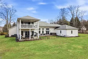 2440 Pierce Bluffs Dr, Hermitage, PA 16148 - Photo 4