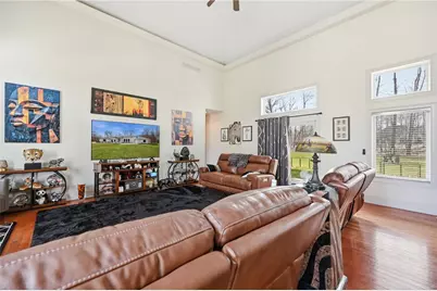 2440 Pierce Bluffs Dr, Hermitage, PA 16148 - Photo 12