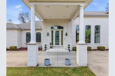 2440 Pierce Bluffs Dr, Hermitage, PA 16148 - Photo 1