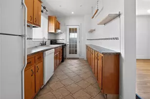 2930 Pyramid Ave, Pittsburgh, PA 15227 - Photo 14