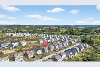 555 Gardenia Dr, Rostraver, PA 15012 - Photo 32