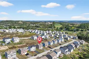 555 Gardenia Dr, Rostraver, PA 15012 - Photo 32