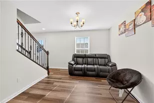 555 Gardenia Dr, Rostraver, PA 15012 - Photo 18