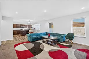 555 Gardenia Dr, Rostraver, PA 15012 - Photo 42